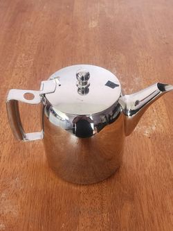 Stainless steel pitcher