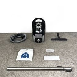 Miele Compact C1 Canister Vacuum Cleaner 