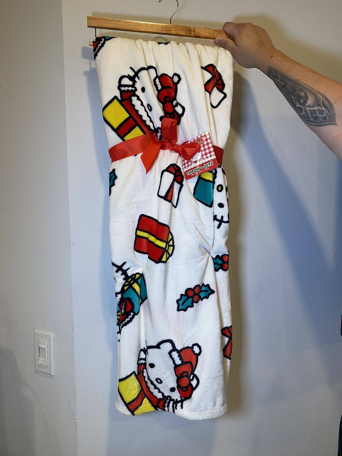 Hello Kitty Holiday Fleece Throw Blanket - Soft & Cozy - New with Tags