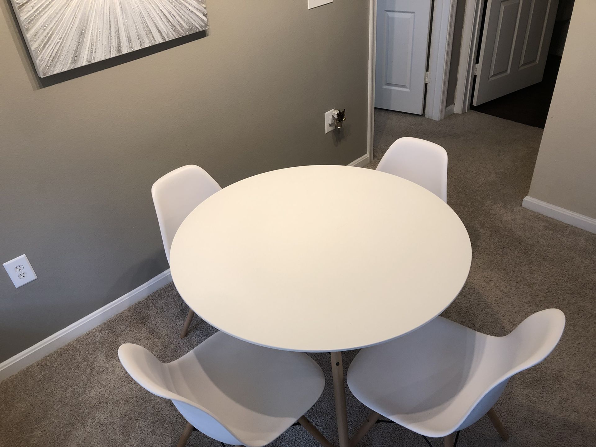 White full set dining table