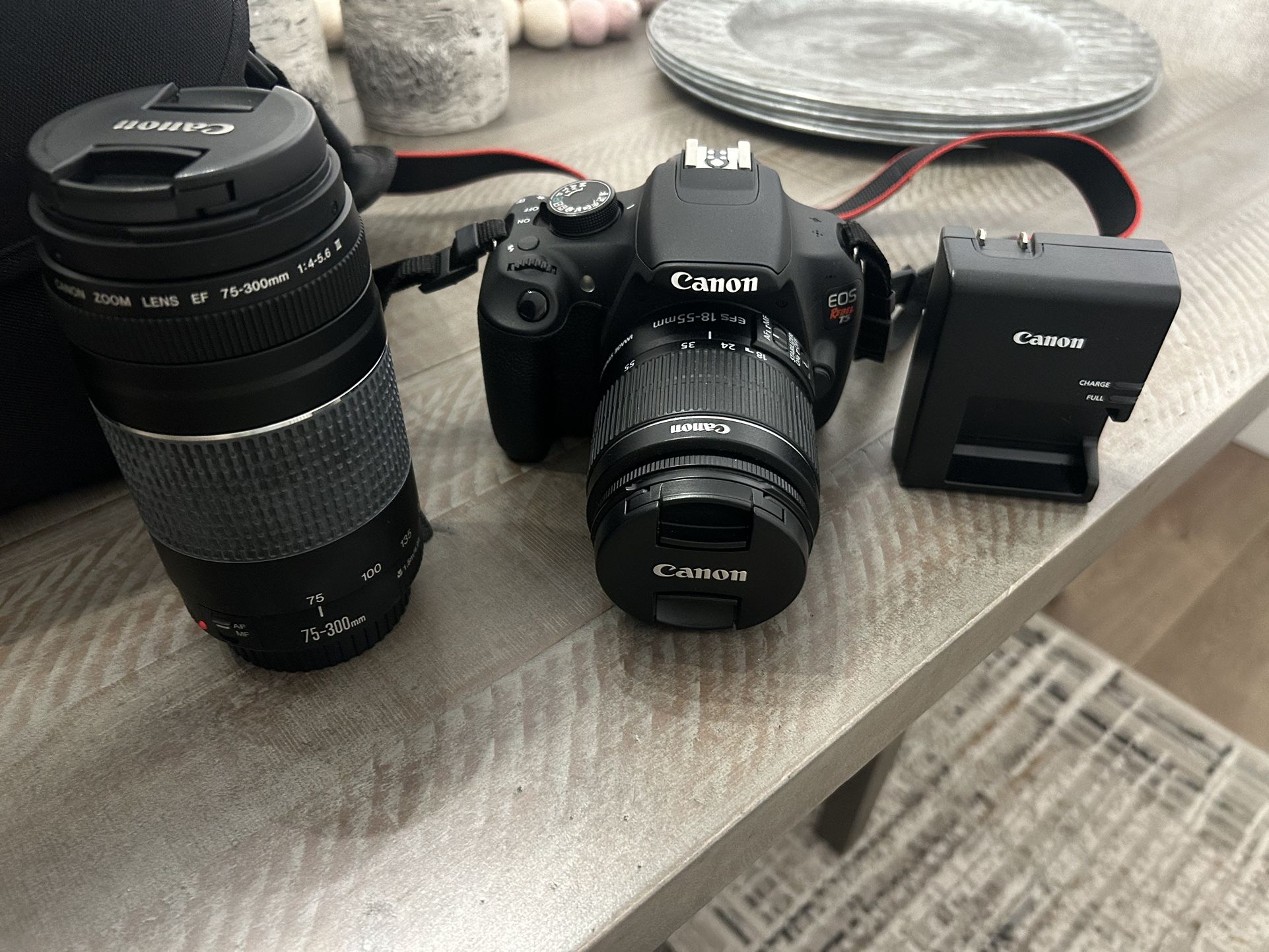 Canon T5 Photography Camera 