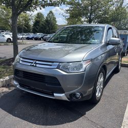 2015 Mitsubishi Outlander SE