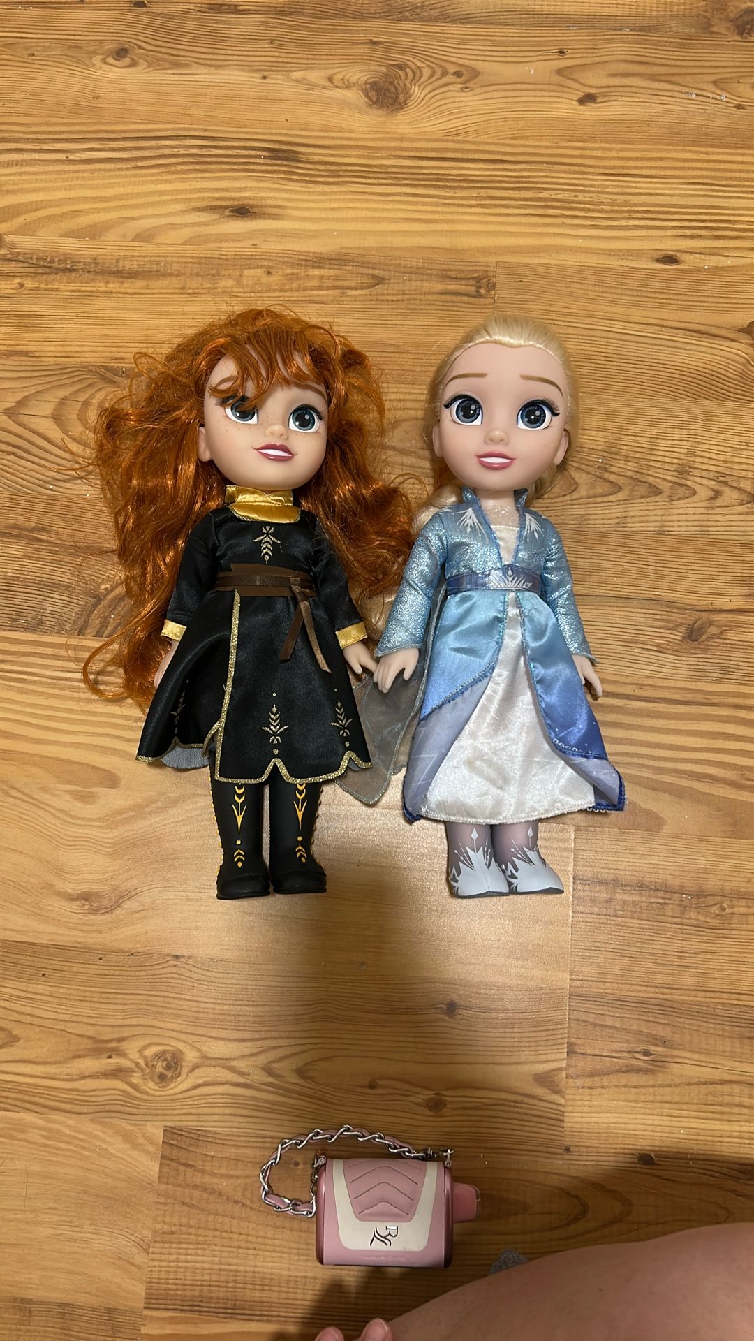 Frozen Dolls