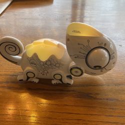 Robo Chameleon With Tongue And Remote