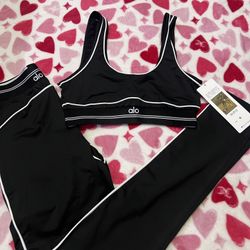 Alo Yoga Black Activewear Set NWT Size 6