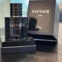 Dior Sauvage Elixir black perfume