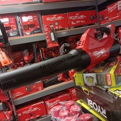 Milwaukee
M18 FUEL 120 MPH 500 CFM 18V Lithium-Ion Brushless Cordless Handheld Blower (Tool-Only
