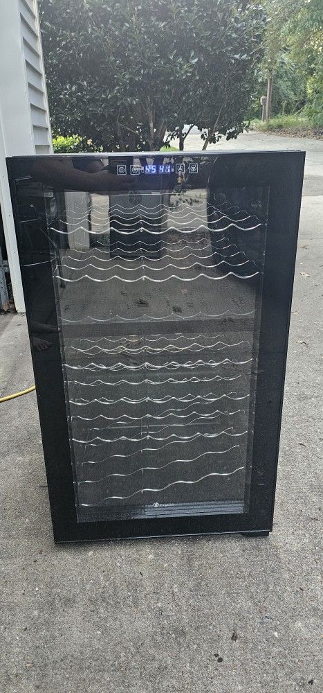 KingChii 45 Bottle, Dual Zone Wine Fridge