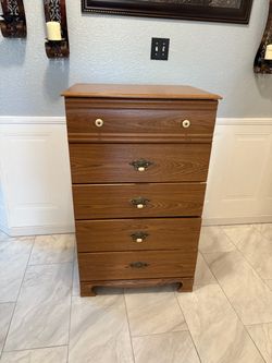 Taıı dresser use but still good conditions