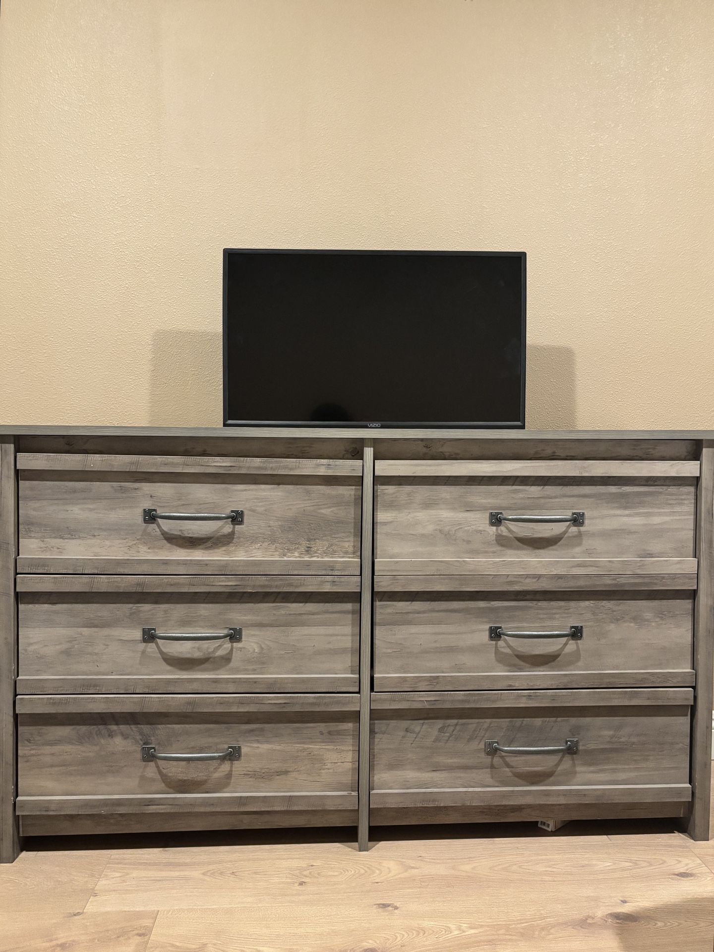Grey Dresser