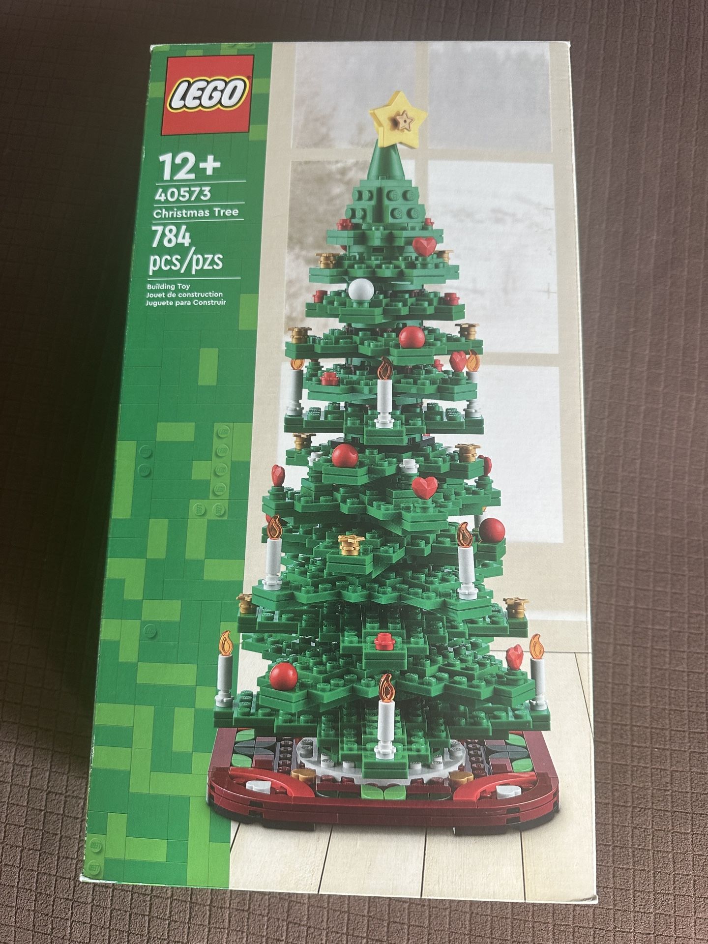 Unopened Lego Christmas Tree (#40573)