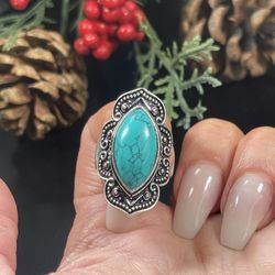 Sterling silver size 8 turquoise ring tibitian turquoise 