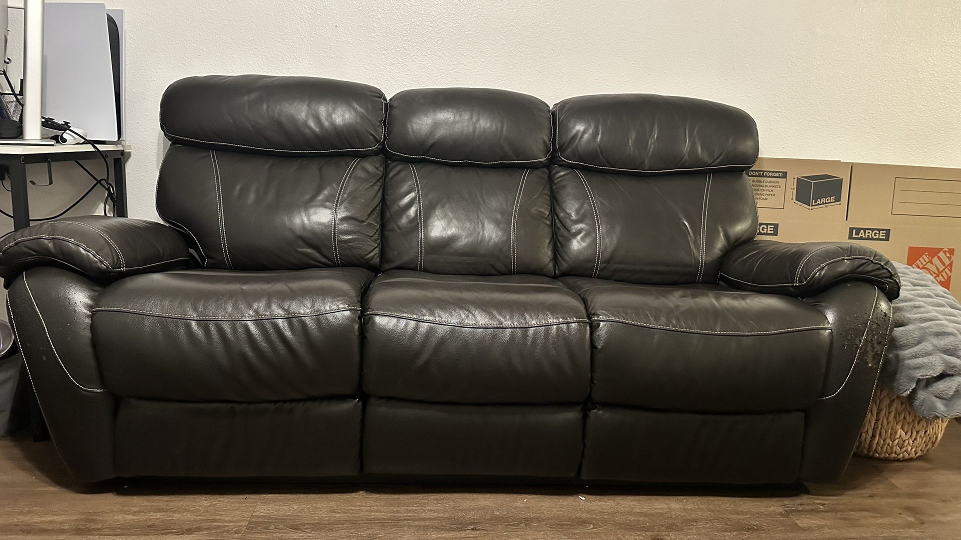 3-Seater Reclin Couch
