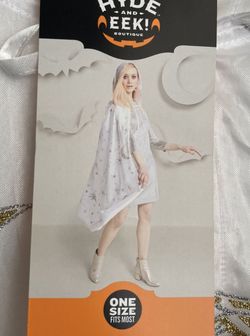 Beautiful White Cape With Gold And Silver Unicorns