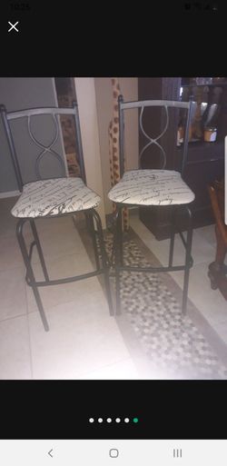 Set of Swival High Top Chairs