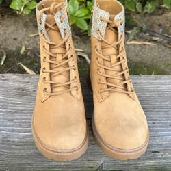 Michael Kors womens combat boots, sz 8 grunge metallic lace up comfort booties