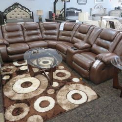 Vacherie Chocolate Reclining Sectional / couch 