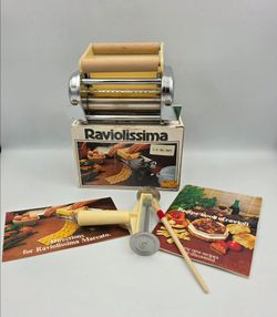 Marcato Raviolissima Ravioli Pasta Attachment For Atlas 150 Pasta Maker w/Book
