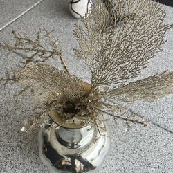 Zgallerie Vase With Winter Flower Accessories 