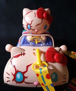 Universal Studios HHN Halloween Horror Nights Hello Kitty Chucky Popcorn Bucket