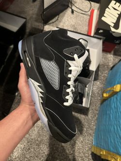 Jordan 5 Reimagined Black Metallic 