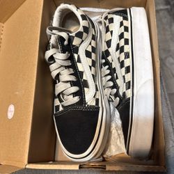 Vans Size 4