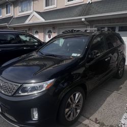 2014 Kia Sorento SXL – Clean Title 