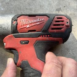 Milwaukee Impact Drill M12