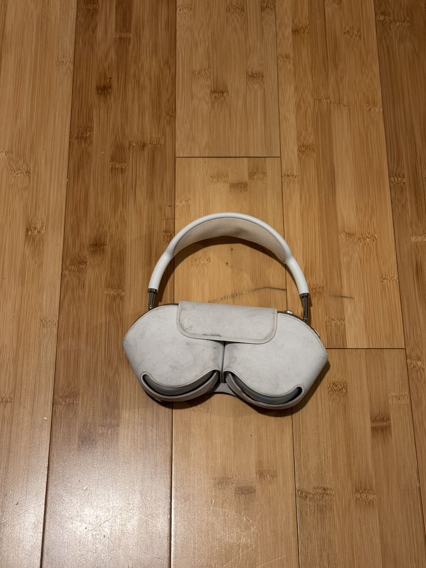 Used Airpod Pro Maxes