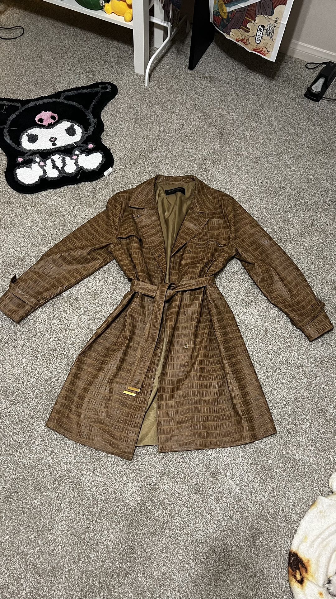 Women’s Faux Alligator Trench Coat (Small)