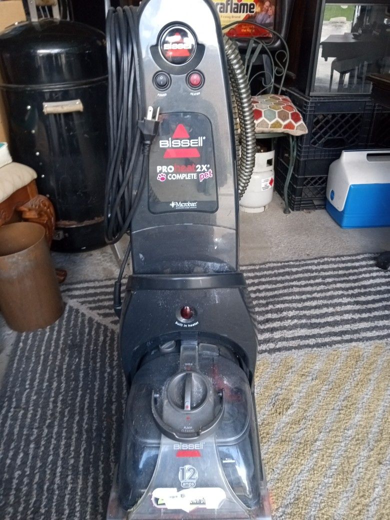 BISSELL ProHeat 2X Revolution Petr

Bissell

BISSELL ProHeat 2X Revolution Pet Pro Plus Carpet
