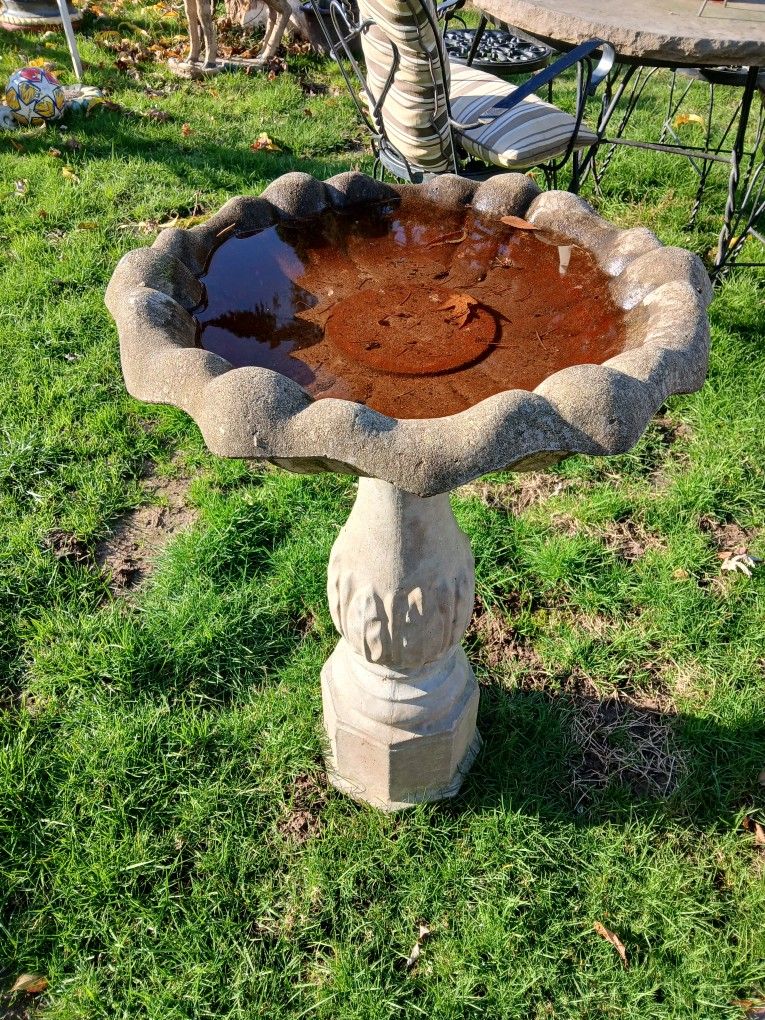 BIRD BATH π VINTAGE π