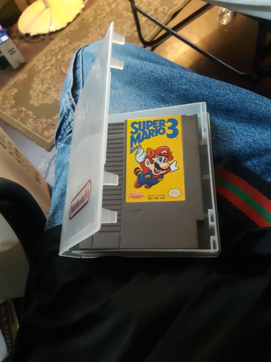 Nintendo Entertainment System Game - Super Mario 3 , With The "Bros" Logo On The Left Side π