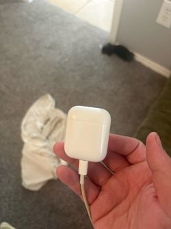 Apple AirPods Gen 2 Charging Case with Cable