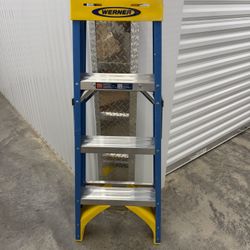 Werner OBEL04 Old Blue Electricians 375-Pound Duty Rating Fiberglass Stepladder/Job Station, 4-Foot