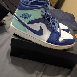 Size 11 Jordan 1s 