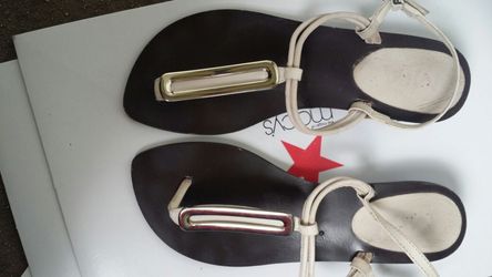 sandal size 8