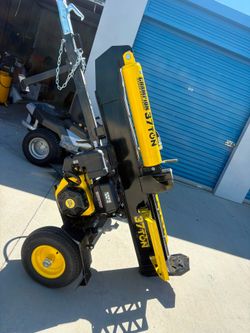 Champion 37 Ton 338cc Full Beam Vertical/Horizontal Op and Auto Return Gas Wood Log Splitter with Oil Funnel and Hydraulic Oil