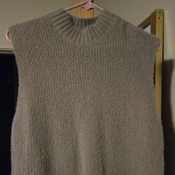 Women's Old Navy Sleeveless Sweater Sz L
