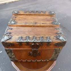 1900 Circa - Trunk 