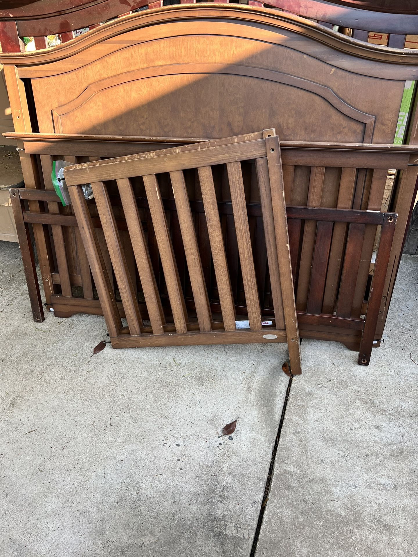 Free Crib