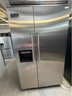 48” VIKING BUILT IN STAINLESS STEEL REFRIGERATOR