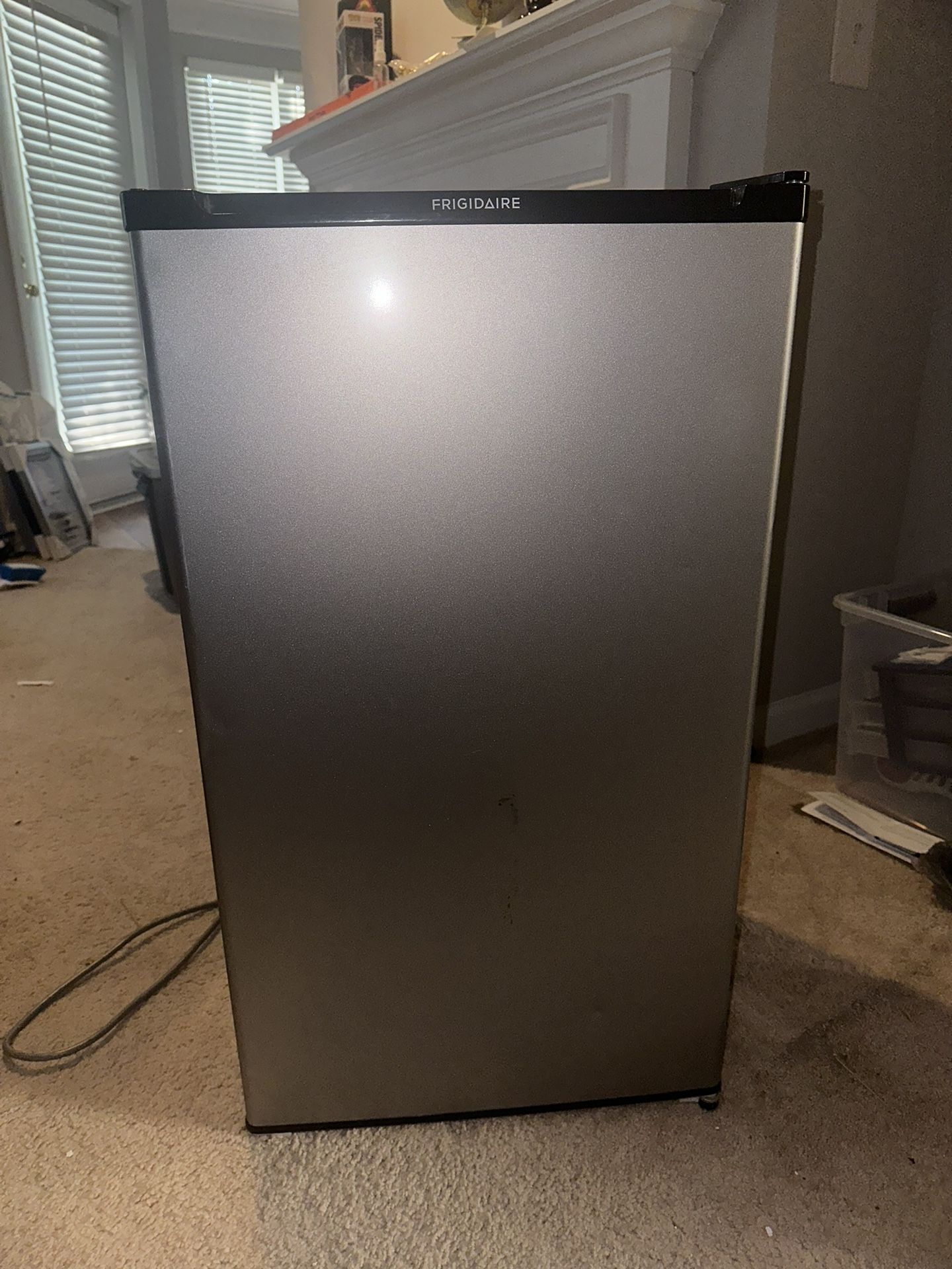 Frigidaire Mini Fridge 