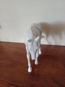 Peter Stone White Horse Model Figurine