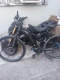 Electric bike MTb .Giant brand ,21mph  yamaha motor hub retails at 3000$ selling for 700$
