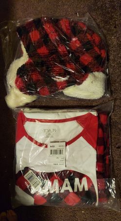 OLD NAVY "MAMA" PAJAMAS 