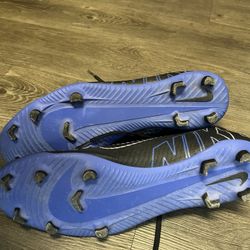 Men’s Soccer Shoes 