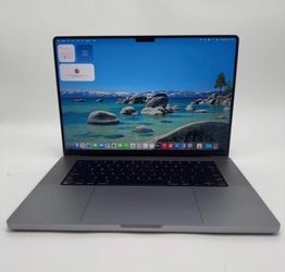 MacBook Pro 16” m2 16gb ram 500gb