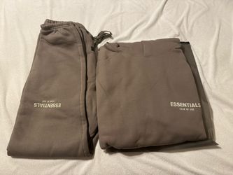 Fear of God Essentials Sweatpants & Hoodie Desert Taupe
