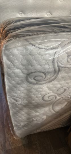 Twin mattress
